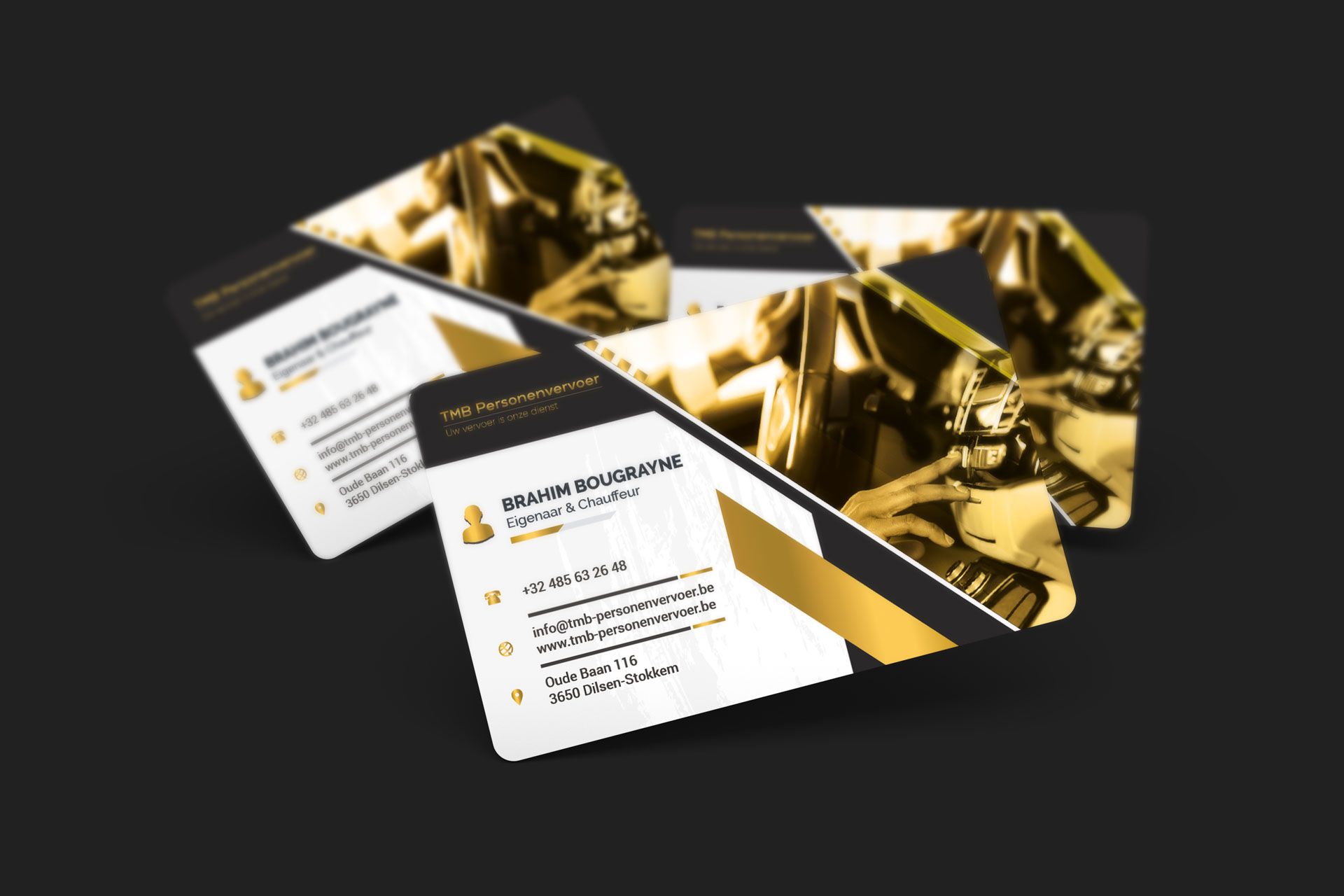 85x55_business_card_mockup_05